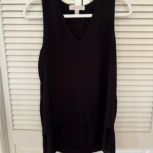 • michael kors v-neck sleeveless women's top | m •